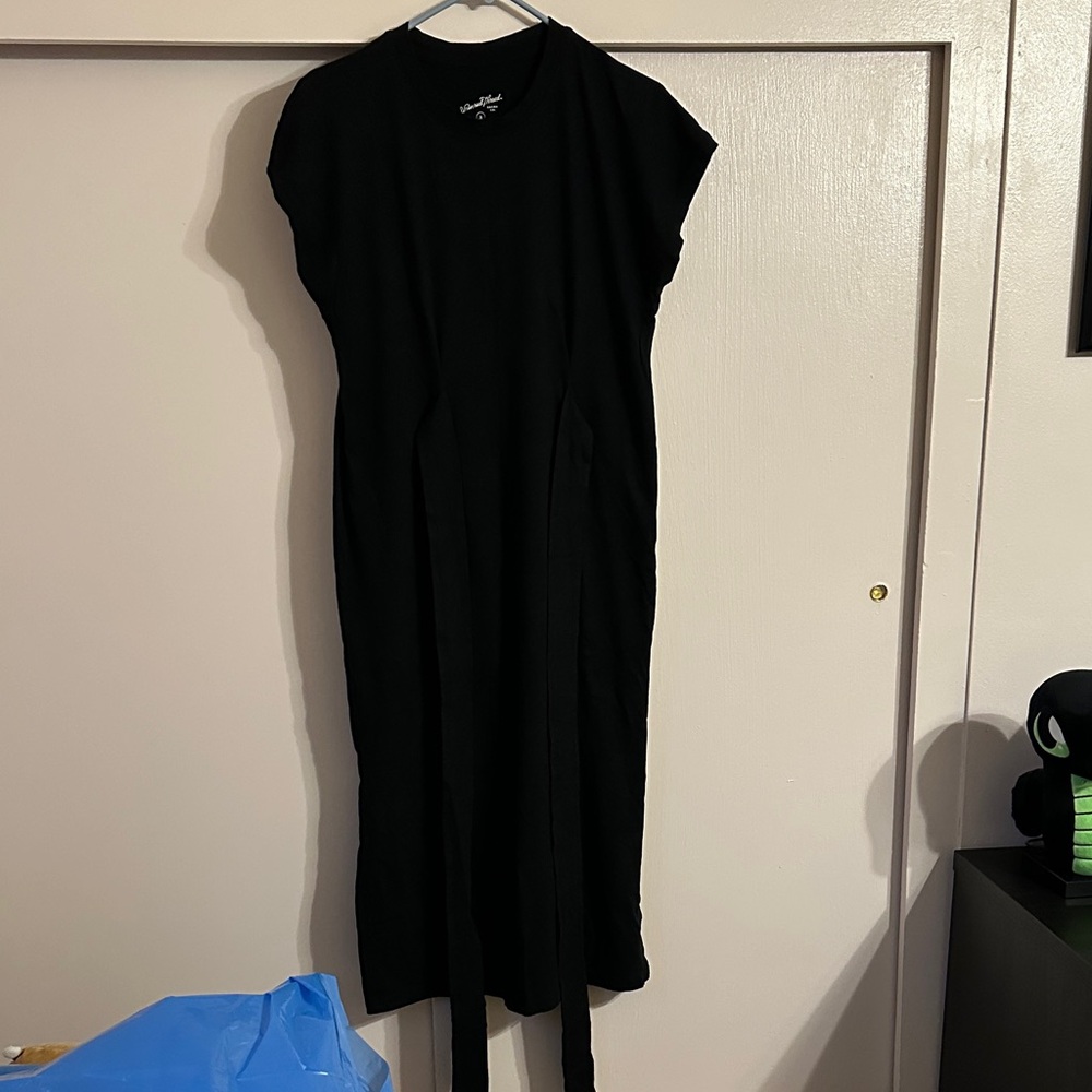 Black Tie Waist Maxi Dress